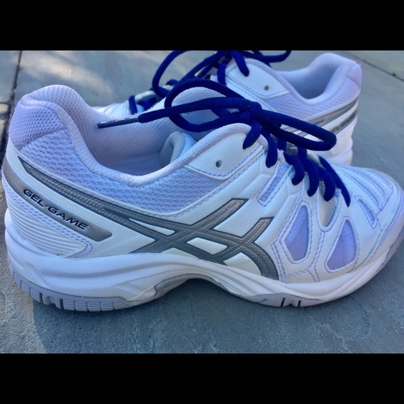 asics youth tennis shoes